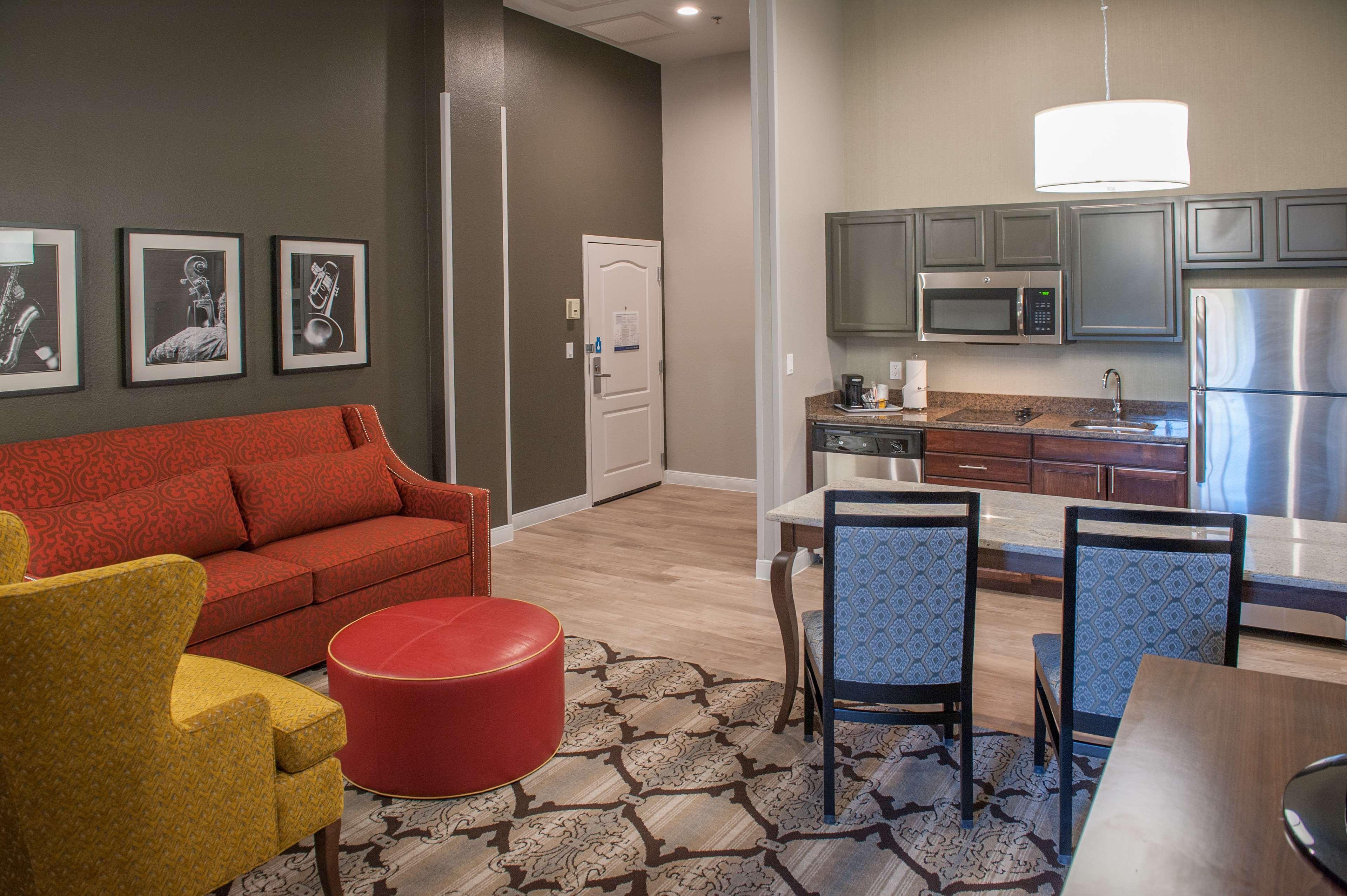 Hampton Inn And Suites New Orleans Convention Center Экстерьер фото