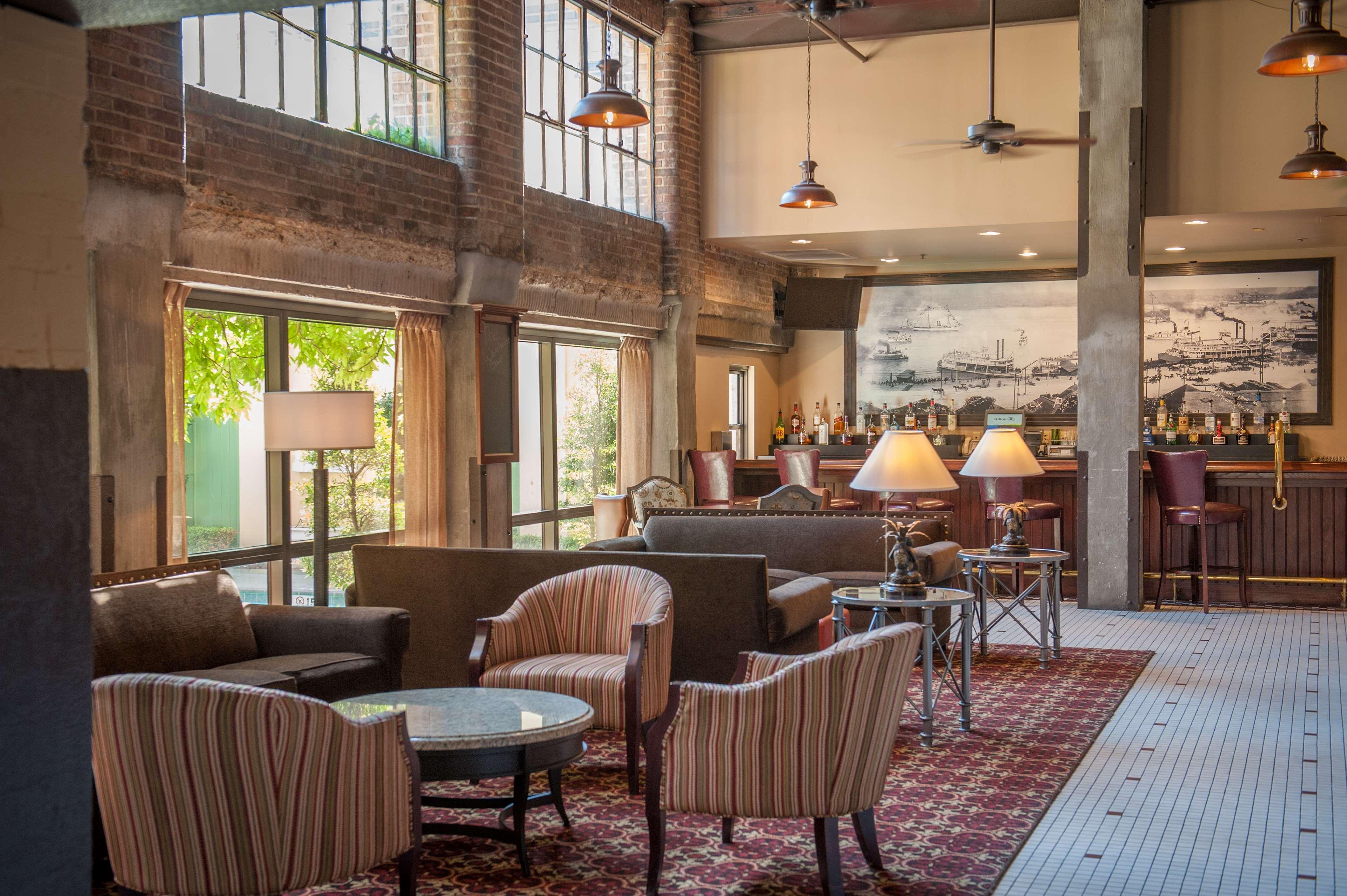Hampton Inn And Suites New Orleans Convention Center Экстерьер фото