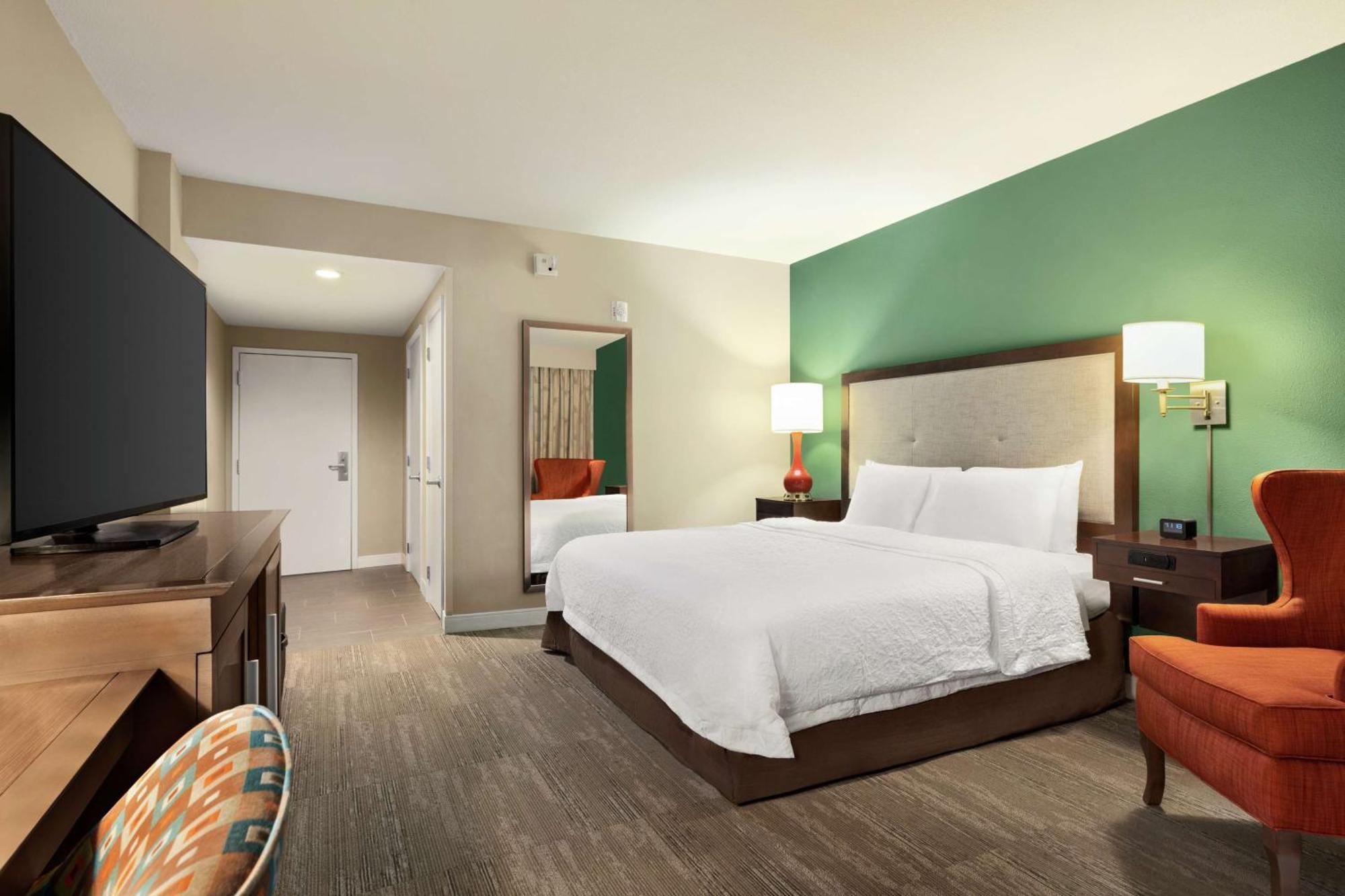 Hampton Inn And Suites New Orleans Convention Center Экстерьер фото