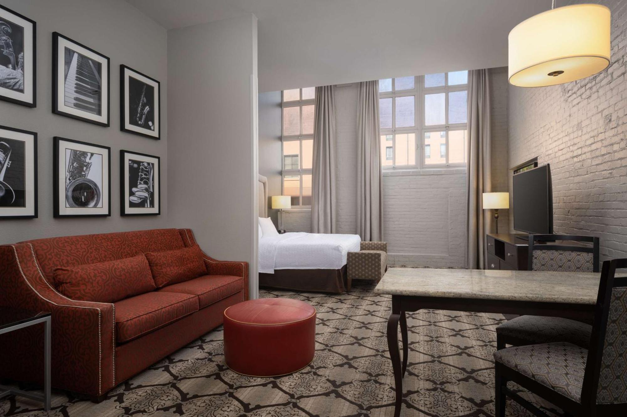 Hampton Inn And Suites New Orleans Convention Center Экстерьер фото